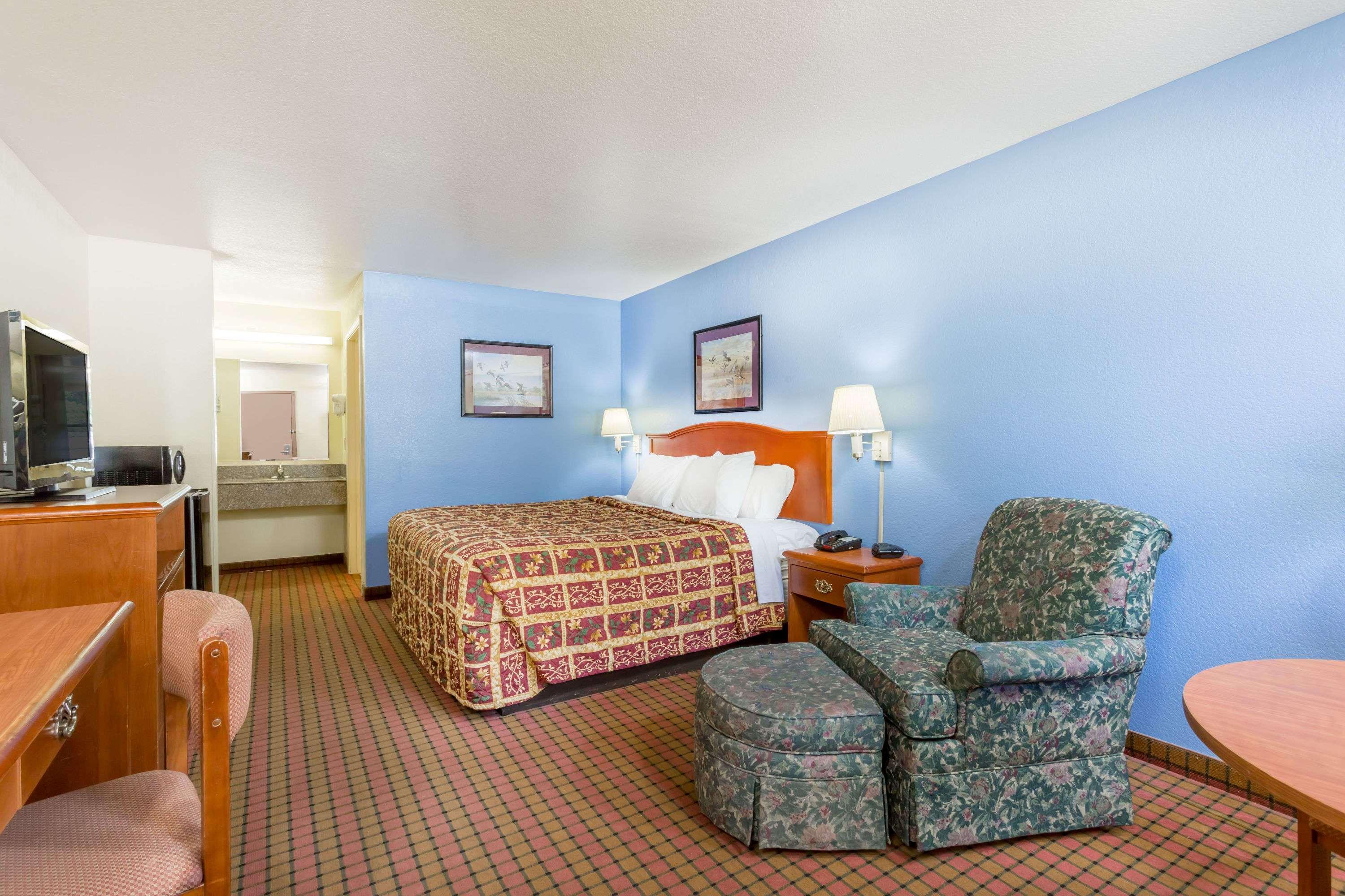 Motel Days By Wyndham 2*
